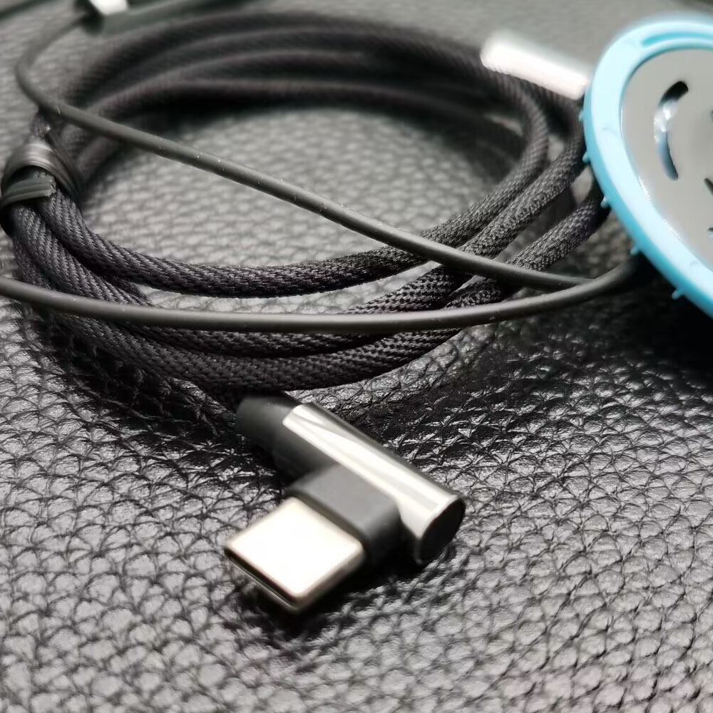 Cable tipo C + Kit de controla - Speaker Kit reseña y precio